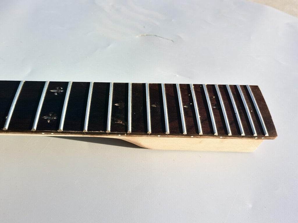 Electric Guitar Neck 24 Fret 24.75 Inch Mahogany Neck Rosewood Fretboard Nice Inlay Bolt on Heel (P19)