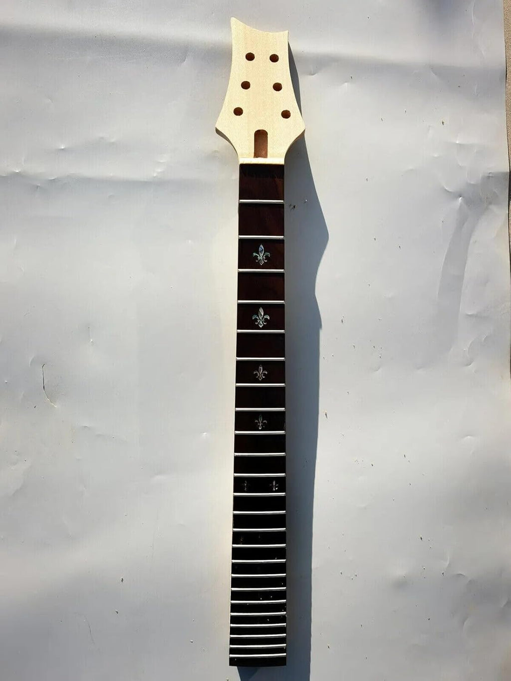 Electric Guitar Neck 24 Fret 24.75 Inch Mahogany Neck Rosewood Fretboard Nice Inlay Bolt on Heel (P19)